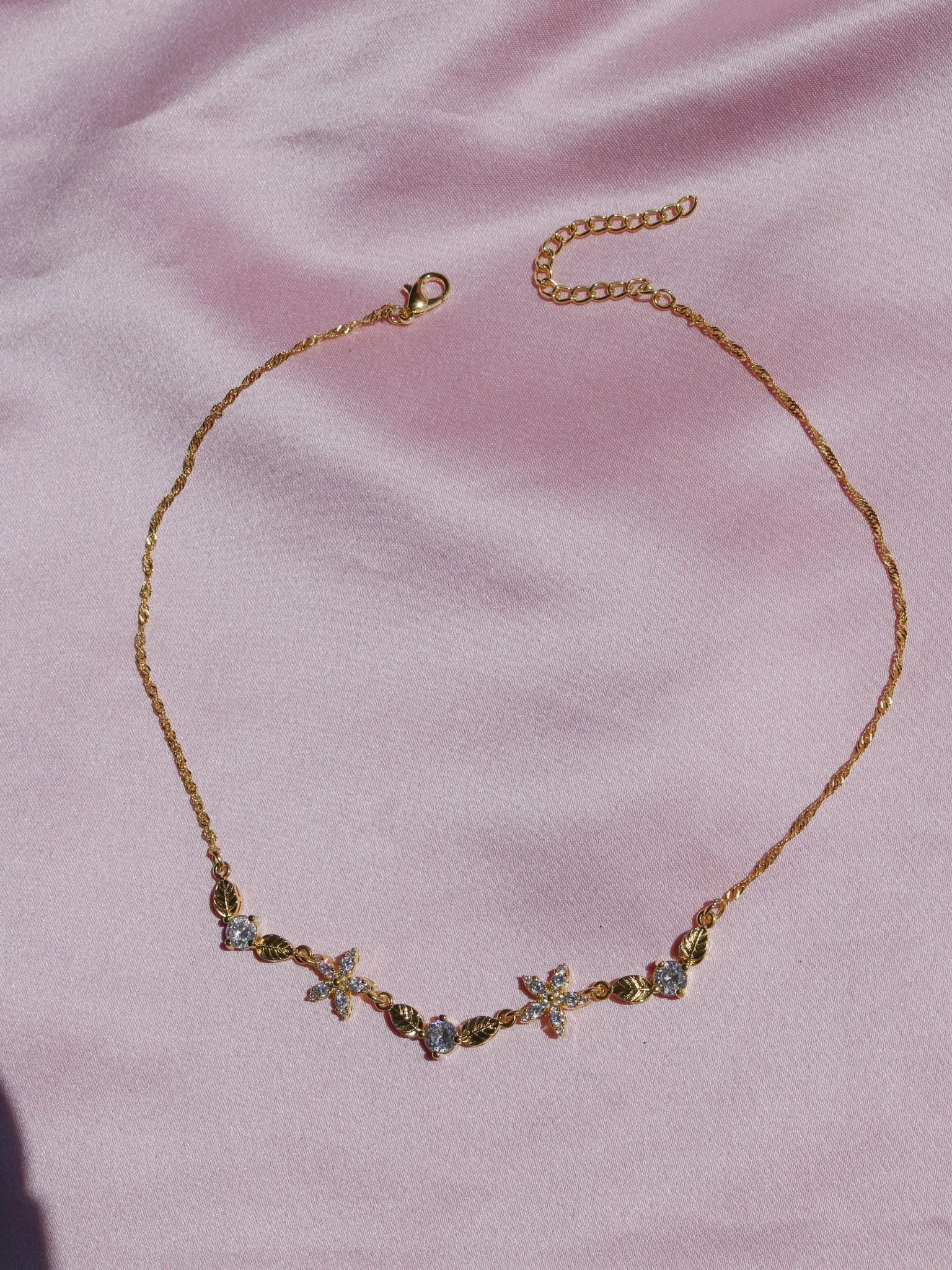 Lily Garden Choker